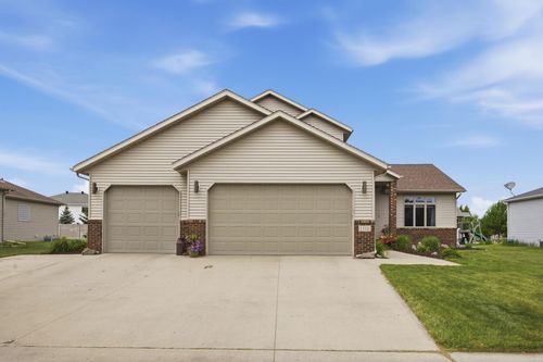 1516 3rd Street E, West Fargo, ND, 58078 | Card Image