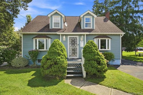 638 Sergeant Palmateer Way, Wappingers Falls, NY, 12590-4075 | Card Image