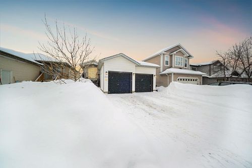 241 Crown Creek Lane, Fort Mcmurray, AB, T9K2T9 | Card Image