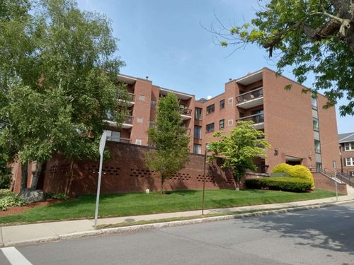 25-12 Mount Vernon St, Melrose, MA, 02176-5266 | Card Image