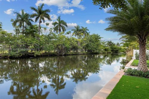 260 Nw 86th St, El Portal, FL, 33150-2415 | Card Image