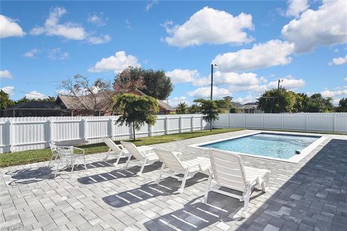 207 Se 2nd Ave, Cape Coral, FL, 33990-1016 | Card Image