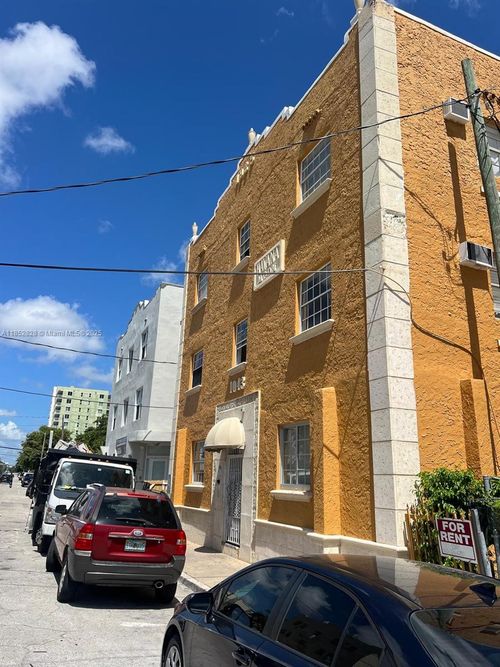 apt-6-1043 Nw 2nd St, Miami, FL, 33128-1183 | Card Image