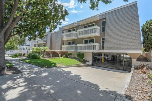 528 E Ave, Coronado, CA, 92118-1734 | Card Image