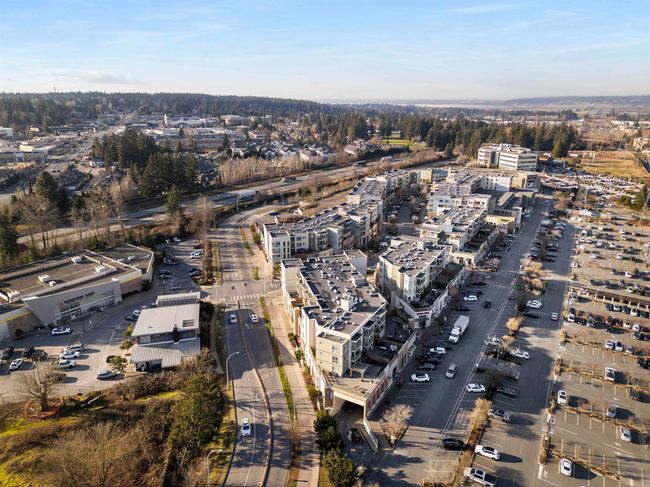 307 - 15795 Croydon Dr, Condo with 1 bedrooms, 1 bathrooms and 1 parking in Surrey BC | Image 27