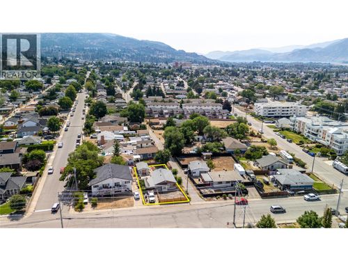 778 Forestbrook Dr, Penticton, BC, V2A2E8 | Card Image