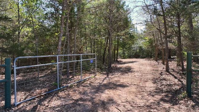 5611 S Us Highway 77, Home with 0 bedrooms, 0 bathrooms and null parking in Warda TX | Image 10