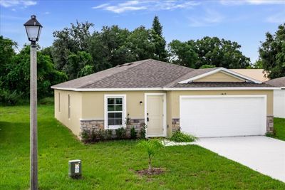 1409 Stone Ridge Circle, House other with 4 bedrooms, 2 bathrooms and null parking in SEBRING FL | Image 2