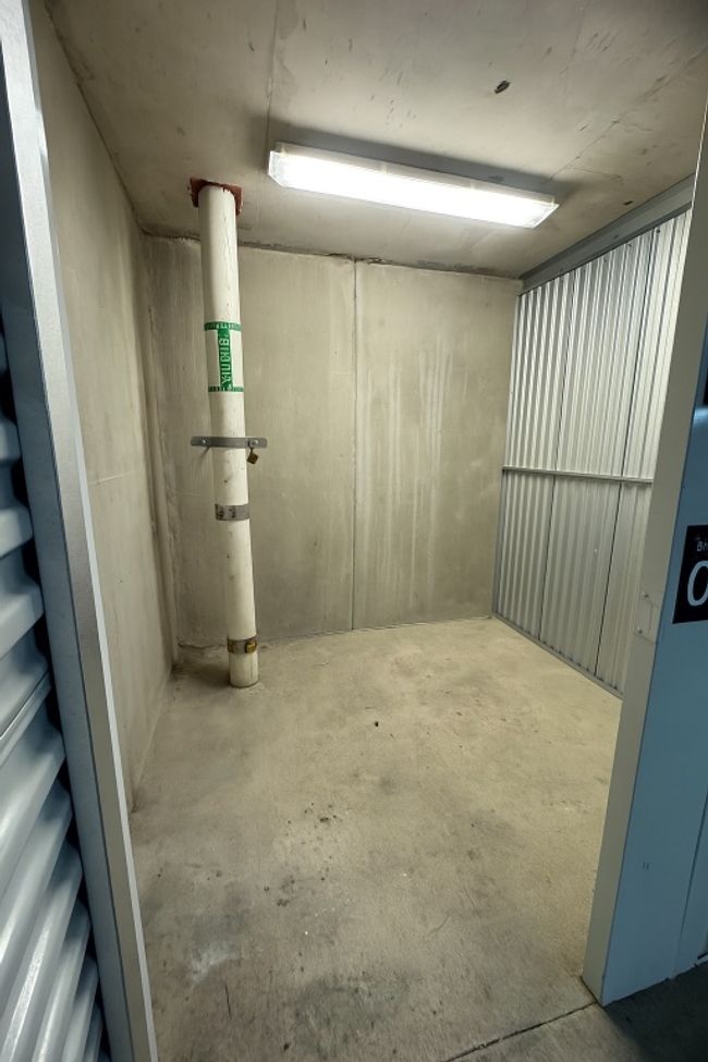 This condo also has a storage unit! | Image 13