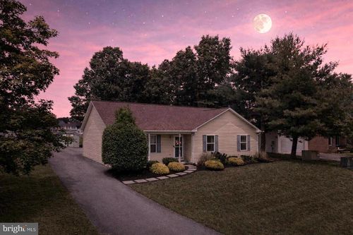 103 Elaine Dr, WINCHESTER, VA, 22602-7653 | Card Image