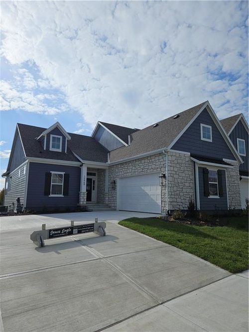 13469 W 174th Pl, Overland Park, KS, 66221-7158 | Card Image