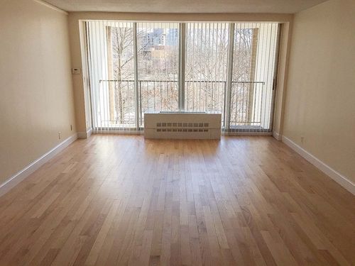 309-33 Pond Ave, Brookline, MA, 02445-7136 | Card Image