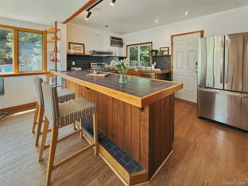 23 Kemble Ave, Cold Spring, NY, 10516-2902 | Card Image