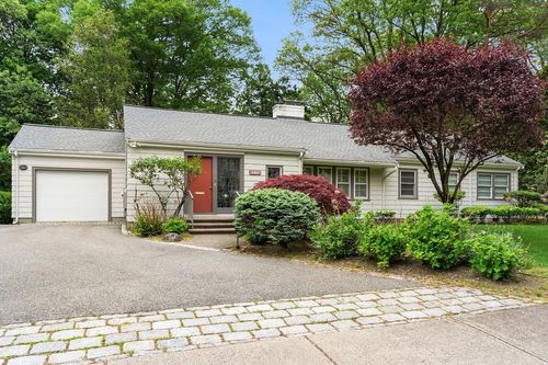 140 Paulson Rd, Waban, MA, 02468-1230 | Card Image