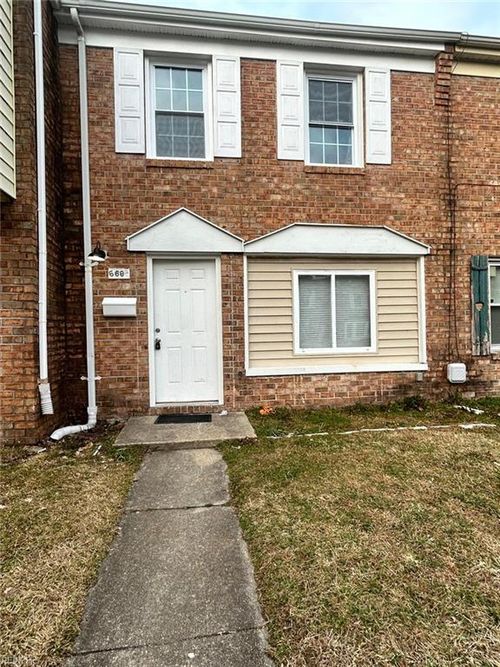 6602 Pryer Ln, Norfolk, VA, 23502-3942 | Card Image