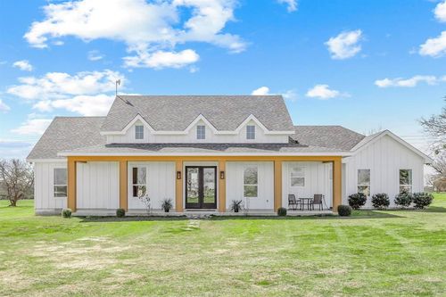 2230 Fm 713, Lockhart, TX, 78644-4265 | Card Image