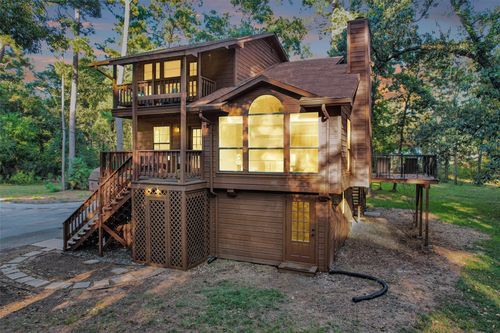 16 Creek Forest Ln, Conroe, TX, 77384-3110 | Card Image