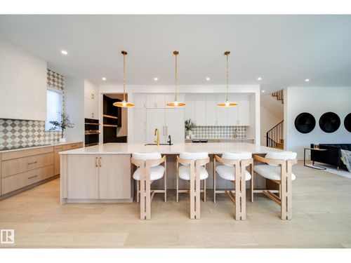 10522 134 St Nw, Edmonton, AB, T5N2B5 | Card Image