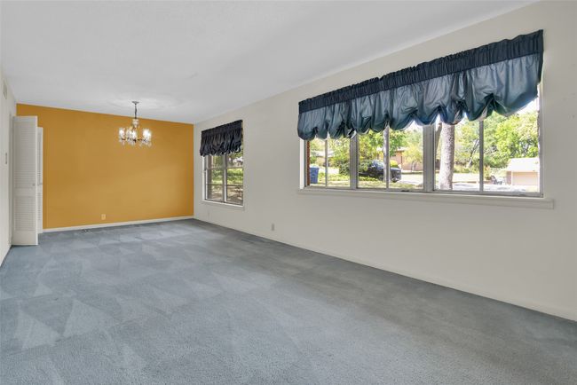 1500 W Heron St, House other with 3 bedrooms, 2 bathrooms and null parking in Denison TX | Image 5