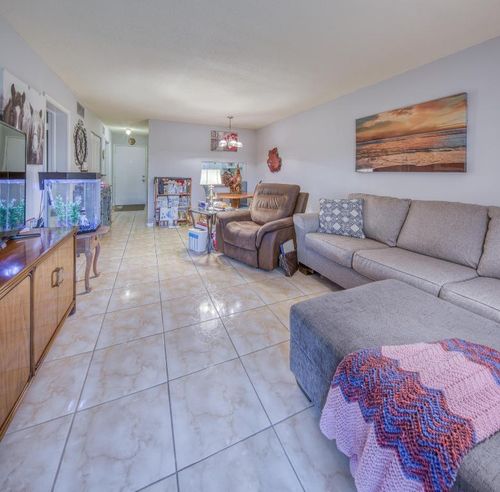 104-2811 Garden Dr S, Lake Worth Beach, FL, 33461-6281 | Card Image