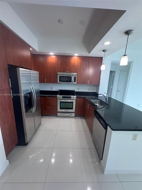 1905-315 Ne 3rd Ave, Fort Lauderdale, FL, 33301-1631 | Card Image