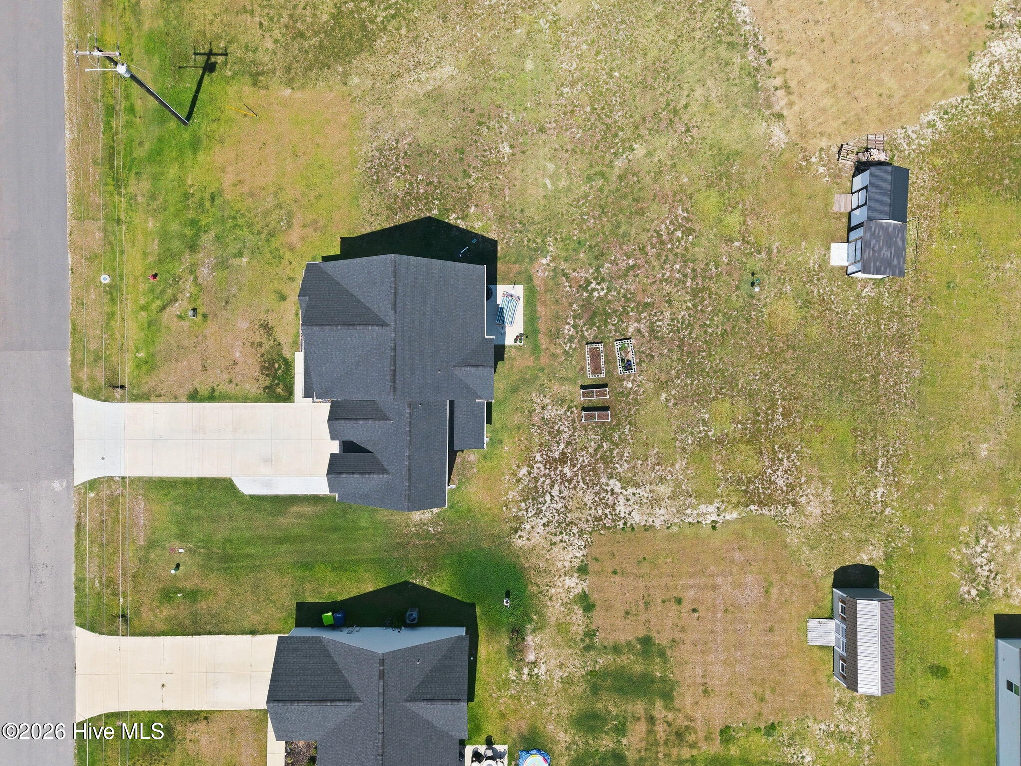 Residential in Hubert 5