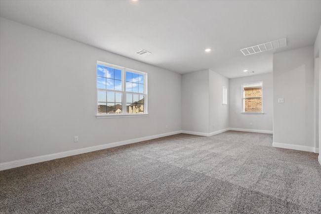 Family or Game Room | Image 16