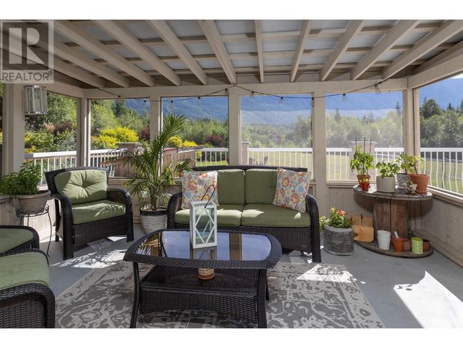 1920 Laurel St, House other with 4 bedrooms, 4 bathrooms and null parking in Terrace BC | Image 27