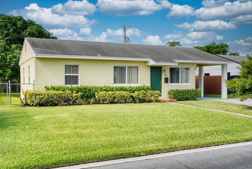 906 Lytle St, West Palm Beach, FL, 33405-3804 | Card Image
