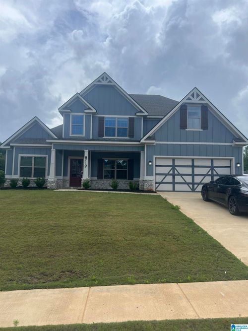 819 Tiger Trl, Opelika, AL, 36804-7866 | Card Image