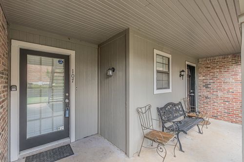 107-2728 Copper Creek Dr, Arlington, TX, 76006-3538 | Card Image