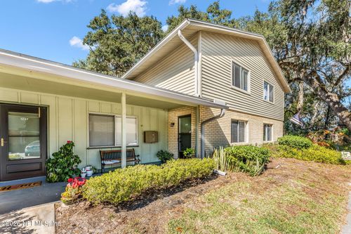 1235 The Grove Rd, Orange Park, FL, 32073-3735 | Card Image