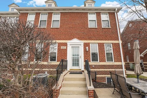 8217 Lincoln Ave, Skokie, IL, 60077-2411 | Card Image