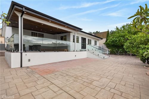 10510 Helendale Ave, Tujunga, CA, 91042-1706 | Card Image