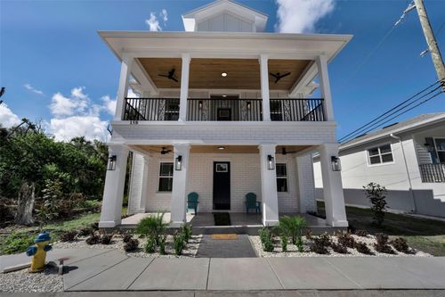 158 E Spruce St, TARPON SPRINGS, FL, 34689-3300 | Card Image