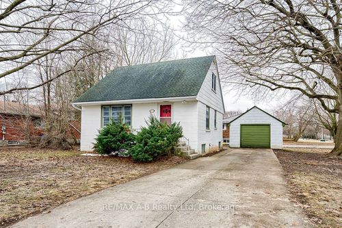 63 Devon St, Stratford, ON, N5A2Z6 | Card Image