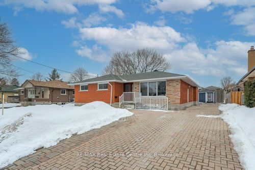 31 Sunnylea Cres, Guelph, ON, N1E1W3 | Card Image