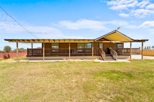 277 Deer Shadow Cir, Whitney, TX, 76692-7628 | Card Image