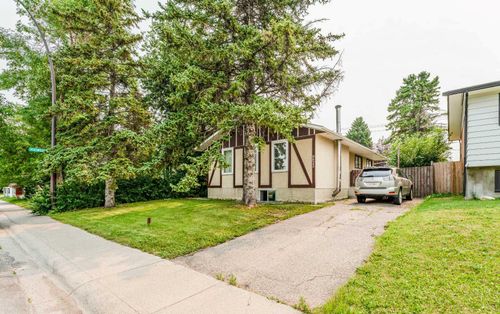 6823 4 Ave Se, Calgary, AB, T2A3V3 | Card Image