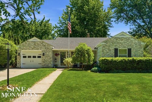 1413 Minnesota Ave, Marysville, MI, 48040-1621 | Card Image