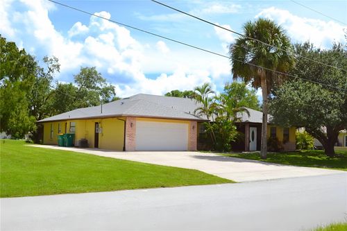 3568 Middletown St, PORT CHARLOTTE, FL, 33952-8422 | Card Image