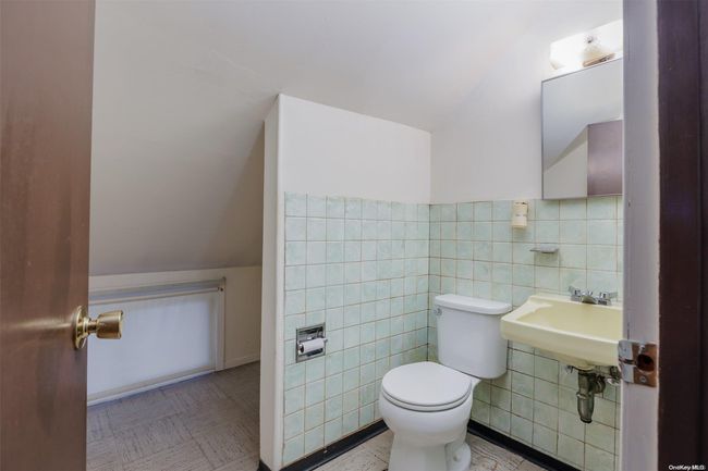 2 Edge Ln, House other with 4 bedrooms, 2 bathrooms and null parking in Wantagh NY | Image 12
