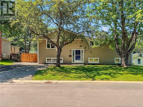 61 Wilson Rd, Riverview, NB, E1B2W3 | Card Image