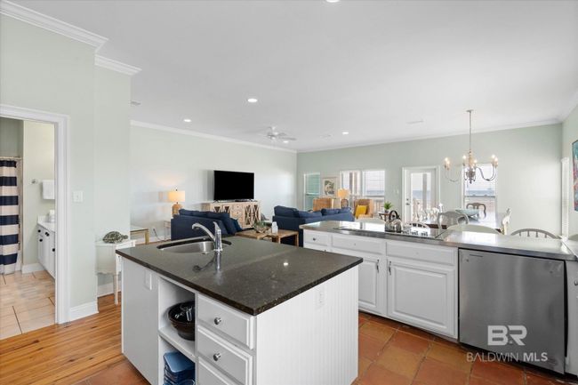 Kitchen | Image 4