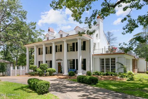 3520 Hawthorn Dr, Jackson, MS, 39216-3307 | Card Image