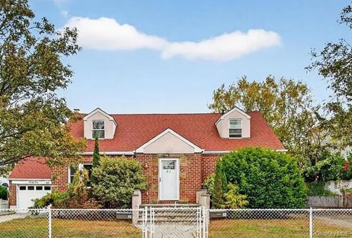 41 Ostend Rd, Island Park, NY, 11558-1016 | Card Image