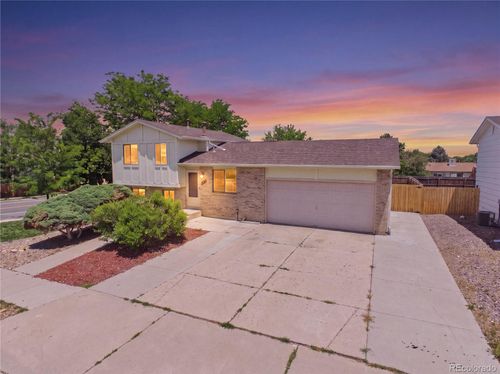 904 S Uravan St, Aurora, CO, 80017-3327 | Card Image