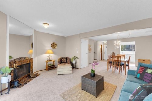 apt-e2-12024 101st Ave Ne, Kirkland, WA, 98034-6736 | Card Image