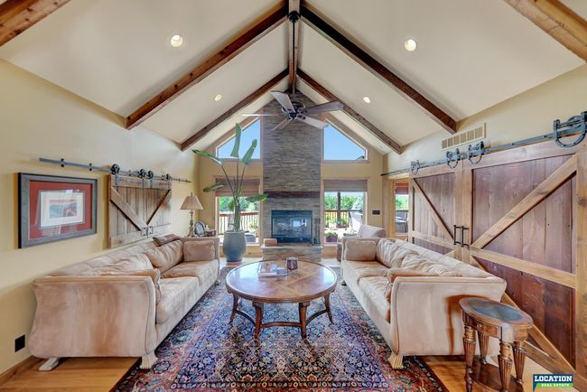 6255 Sw 58 Th St, House other with 5 bedrooms, 4 bathrooms and 3 parking in Denton NE | Image 9