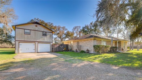 411 County Road 912a, Brazoria, TX, 77422-7696 | Card Image